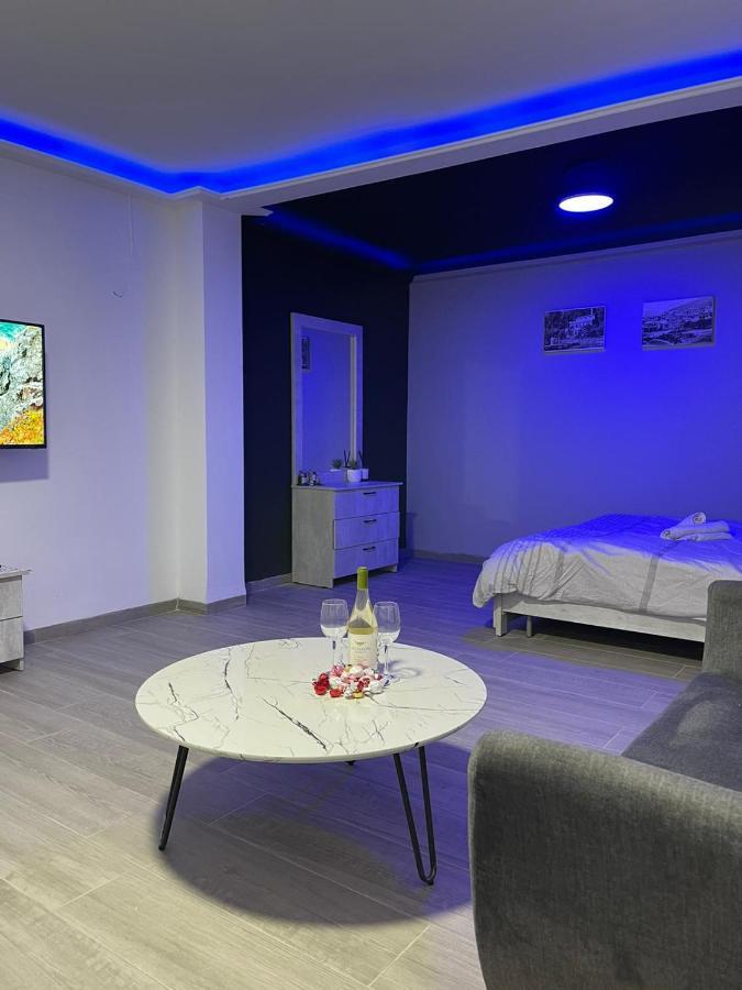 חדרי לייבל Label Rooms Blue & Red Tiberias Exterior foto